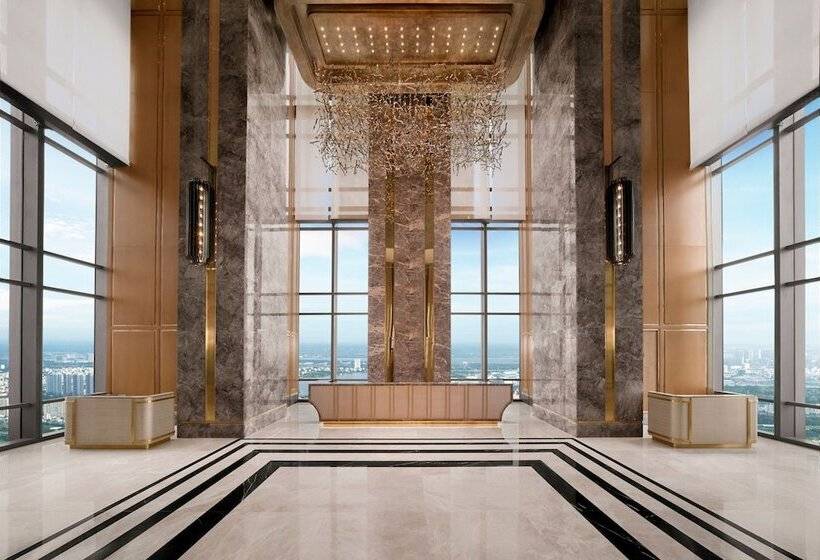 Отель Vinpearl Landmark 81 Autograph Collection