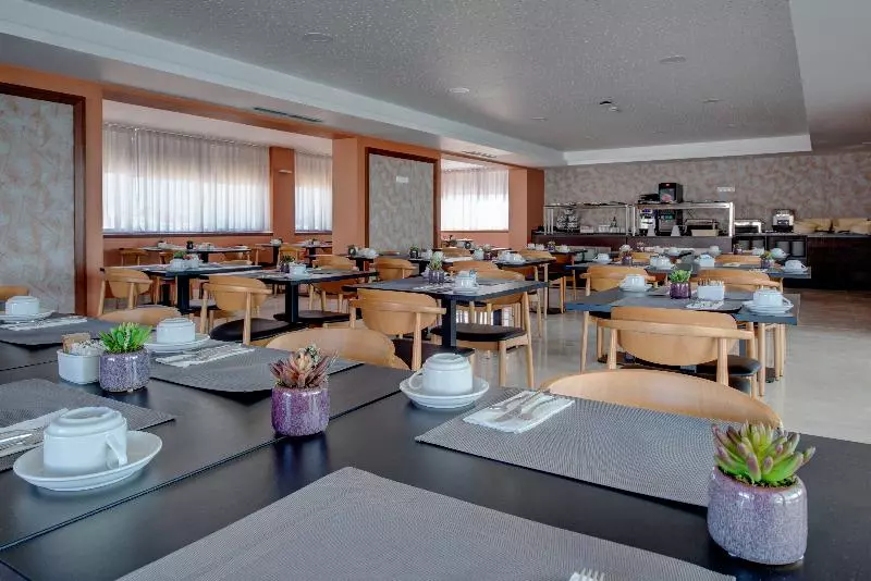 Hotelli Vip Executive Picoas