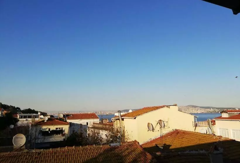 Selanikli Pansiyon Heybeliada