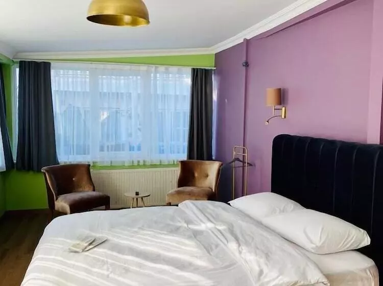 Selanikli Pansiyon Heybeliada