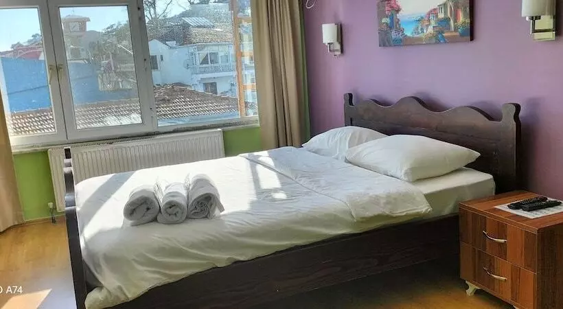 Selanikli Pansiyon Heybeliada