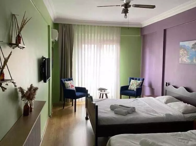 Selanikli Pansiyon Heybeliada