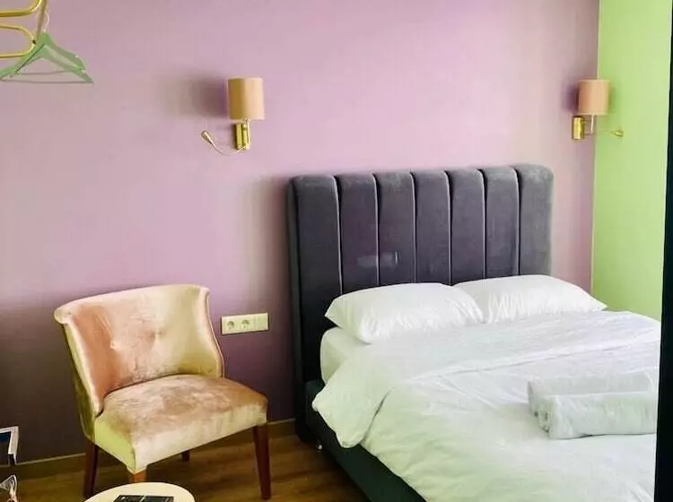 Selanikli Pansiyon Heybeliada