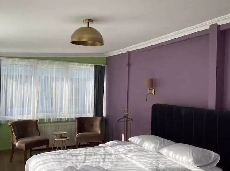 Selanikli Pansiyon Heybeliada