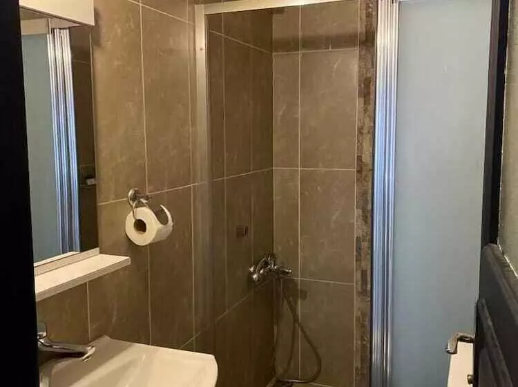 Selanikli Pansiyon Heybeliada