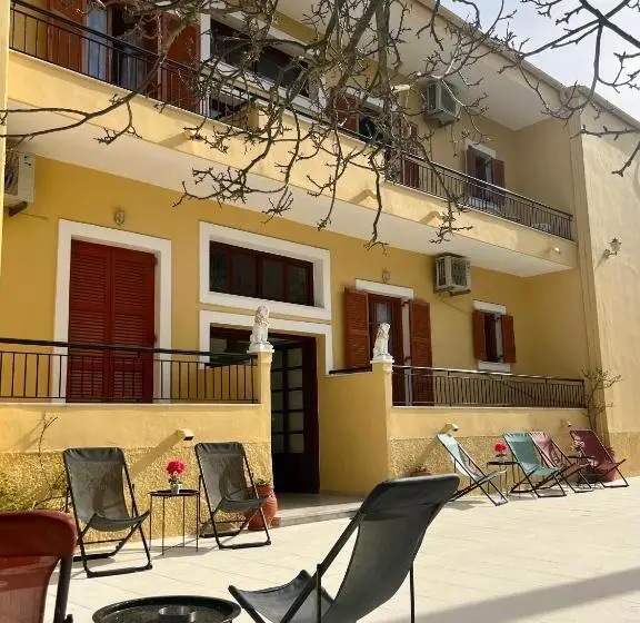 Nicoll Apartments