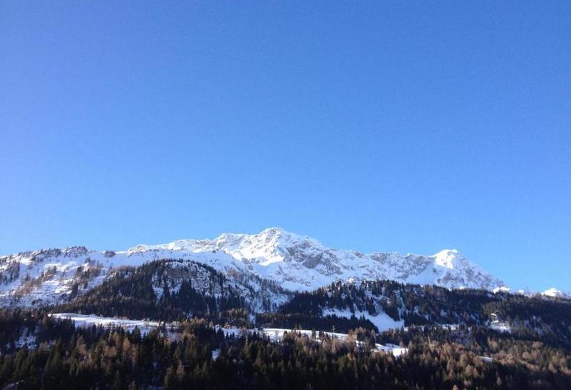 Hostel Des Alpes   Restaurant & Pizzeria