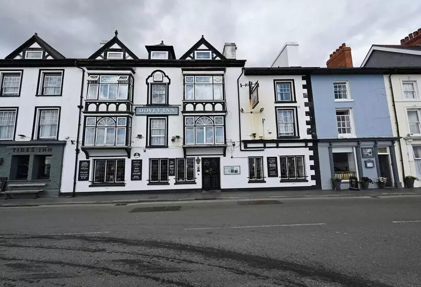 ユースホステル Dovey Inn