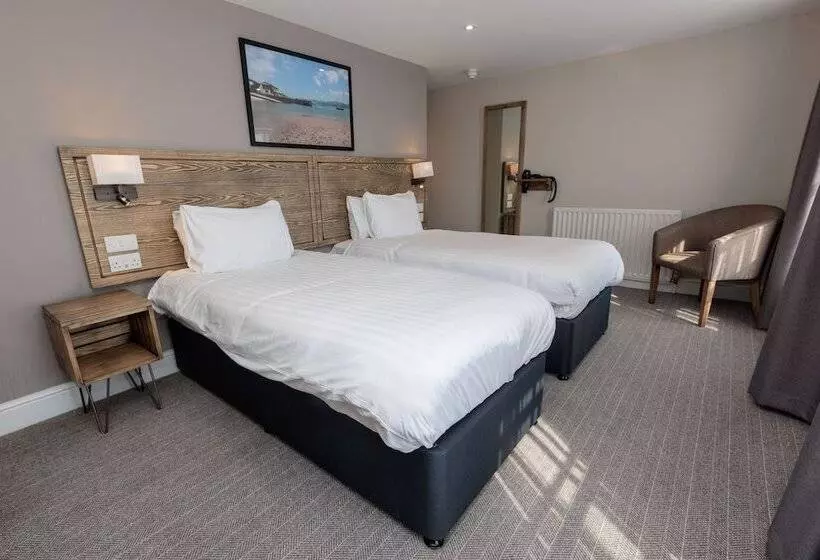 ユースホステル Dovey Inn