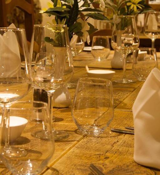 호스텔 The Oak House