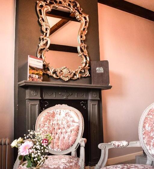 호스텔 The Oak House