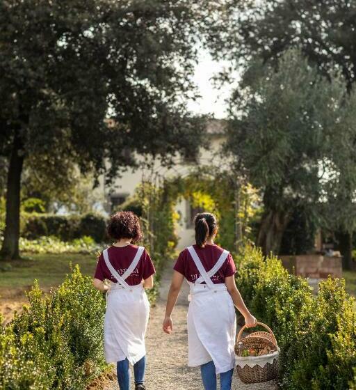 Отель Boutique Wine Resort   Villa Dianella