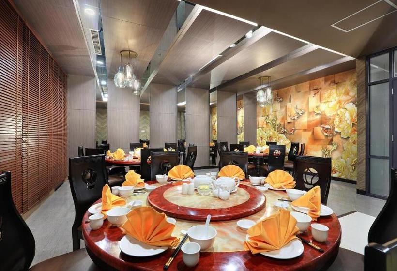 Hotel Harper Palembang By Aston