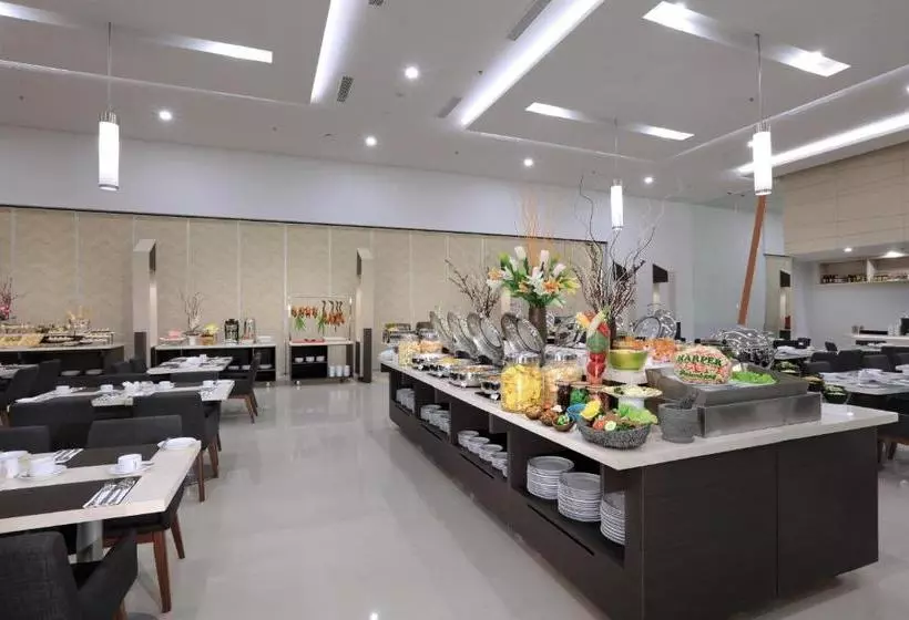 Hotelli Harper Palembang By Aston