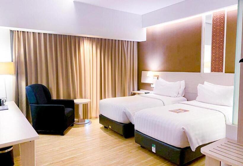 Hotel Harper Palembang By Aston