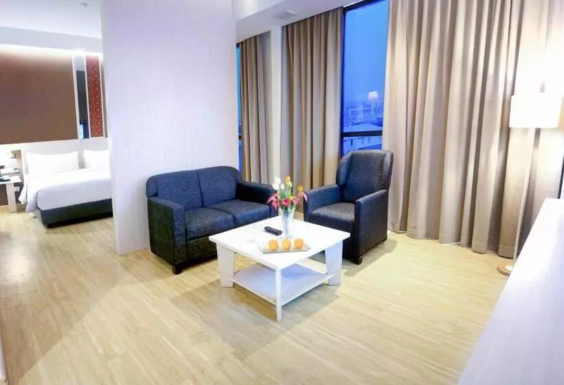 Hotelli Harper Palembang By Aston