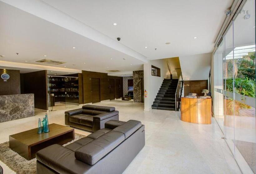 酒店 Jk Residency Kelakam