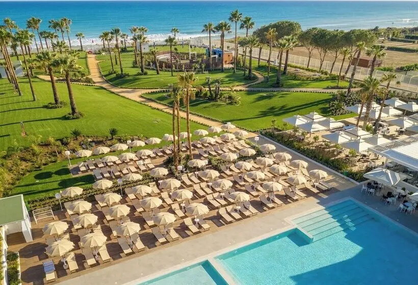 בית מלון כפרי Mangia S Himera Resort