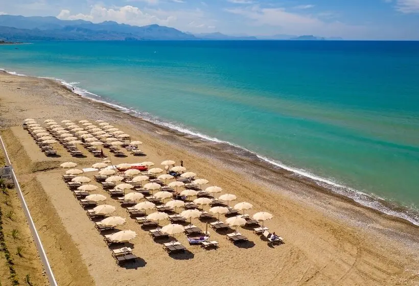 בית מלון כפרי Mangia S Himera Resort