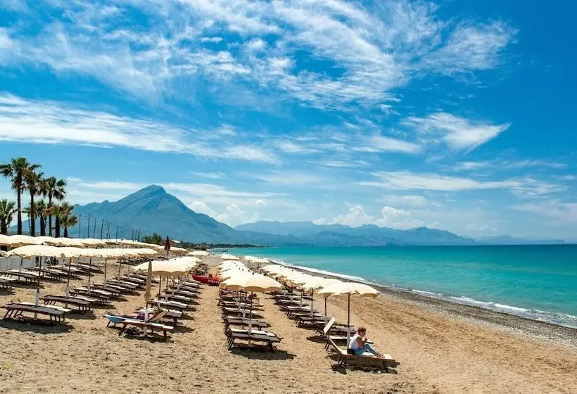 בית מלון כפרי Mangia S Himera Resort