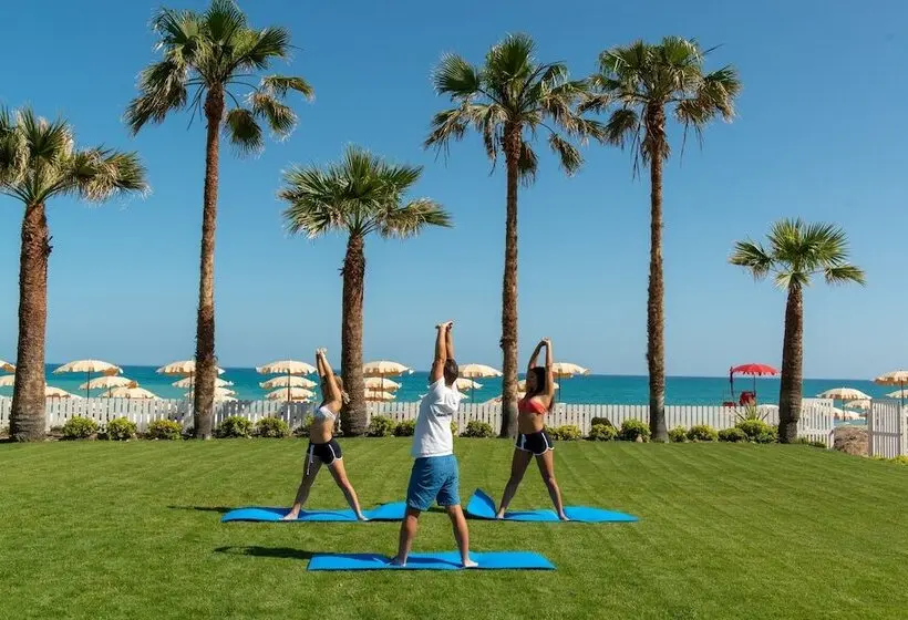 בית מלון כפרי Mangia S Himera Resort