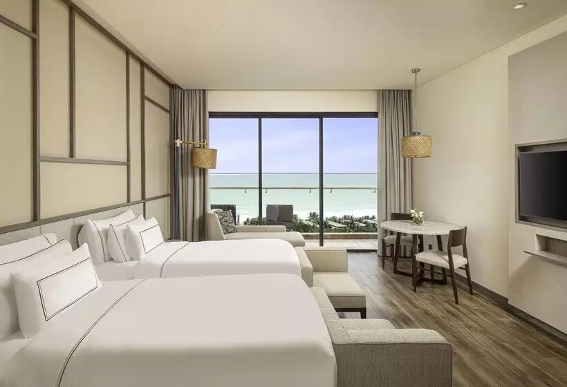 هتل Melia Ho Tram Beach Resort