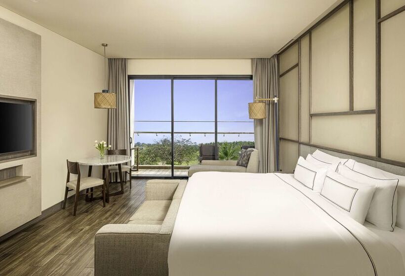 בית מלון כפרי Melia Ho Tram Beach Resort