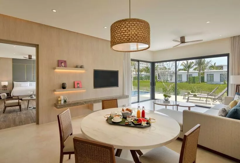 هتل Melia Ho Tram Beach Resort