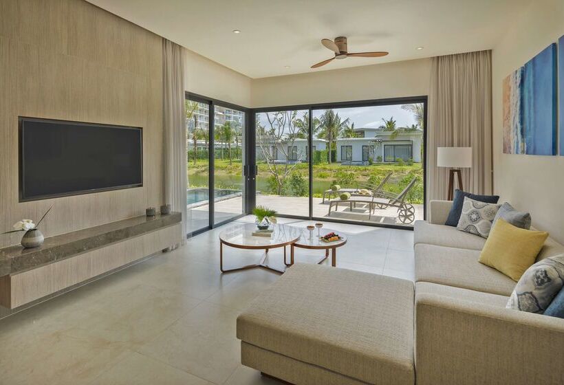 בית מלון כפרי Melia Ho Tram Beach Resort