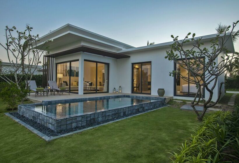 בית מלון כפרי Melia Ho Tram Beach Resort