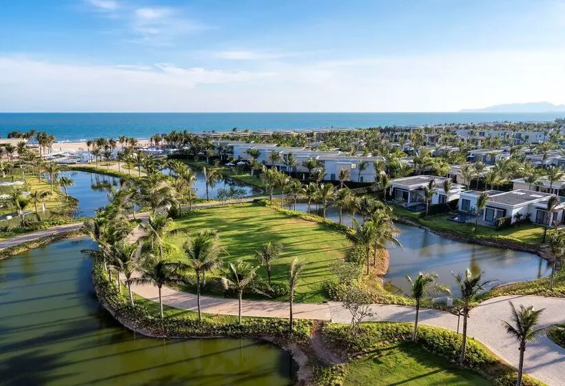 هتل Melia Ho Tram Beach Resort