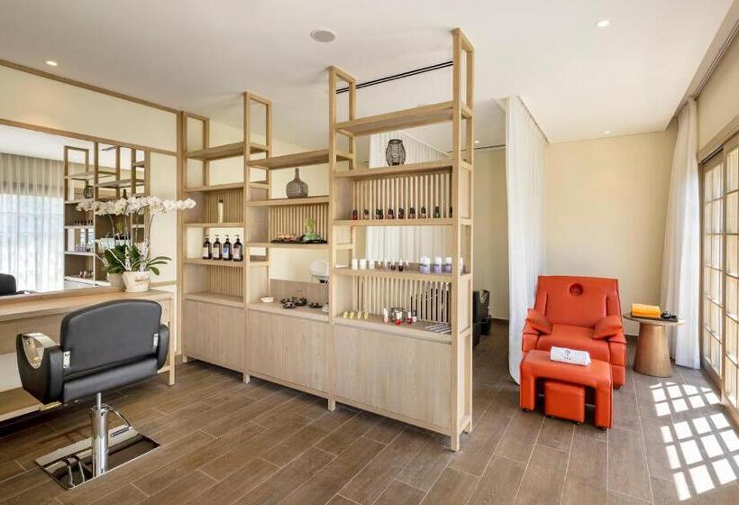 בית מלון כפרי Melia Ho Tram Beach Resort