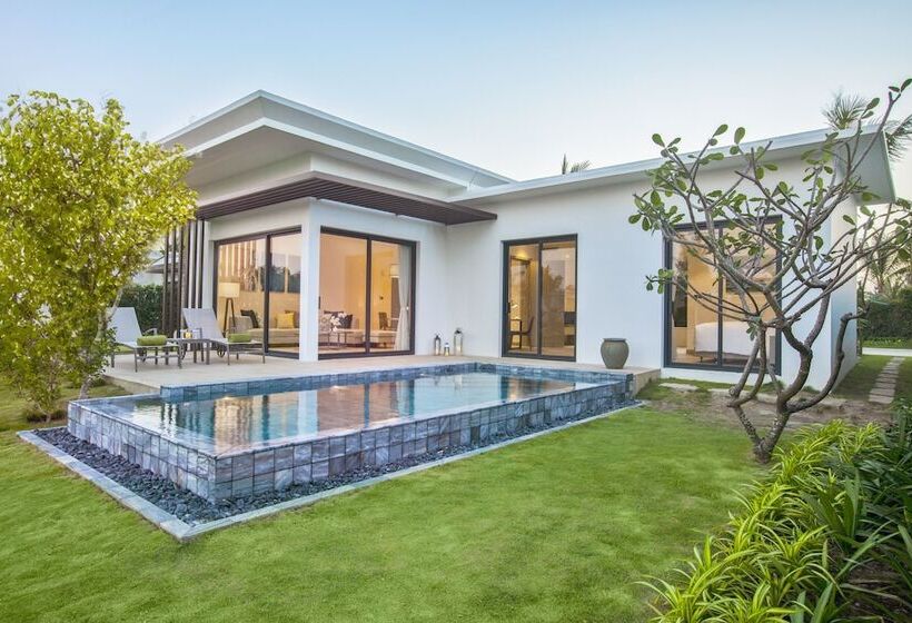 בית מלון כפרי Melia Ho Tram Beach Resort