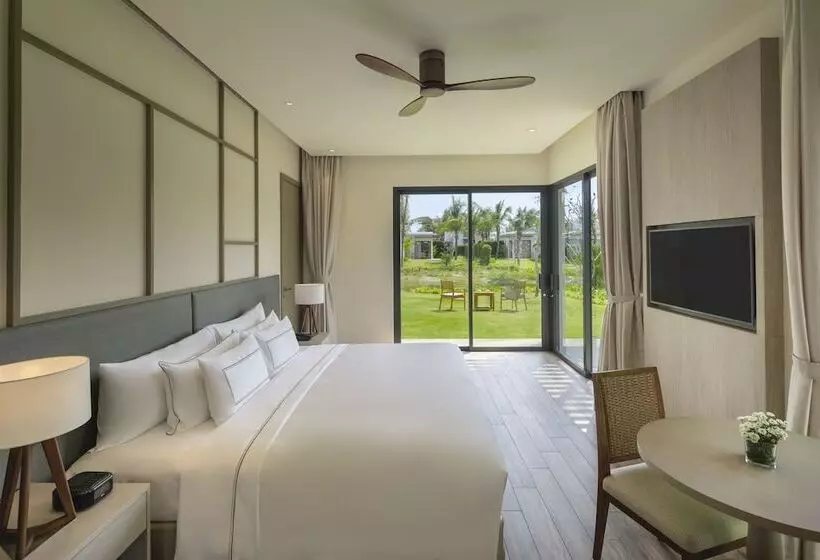 هتل Melia Ho Tram Beach Resort