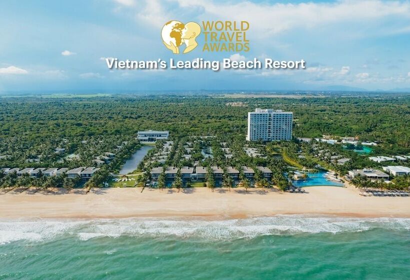 בית מלון כפרי Melia Ho Tram Beach Resort