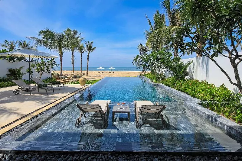 هتل Melia Ho Tram Beach Resort