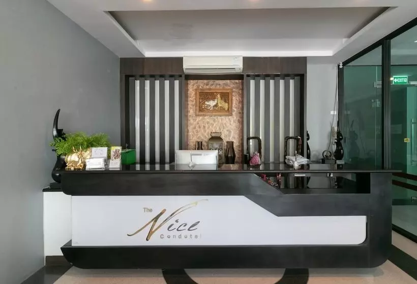 Hotelli Nice Bangtao Beach