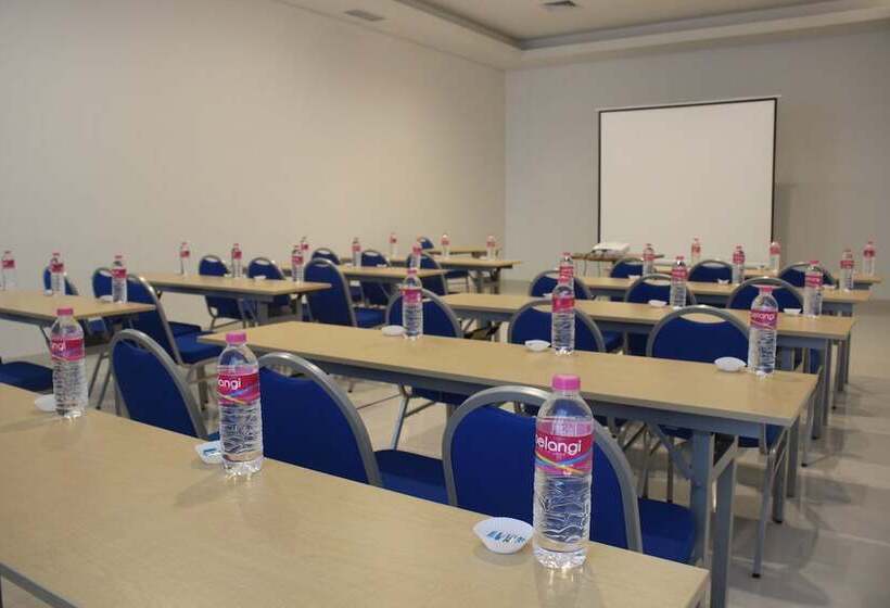 Pop! Hotel Pemuda Semarang