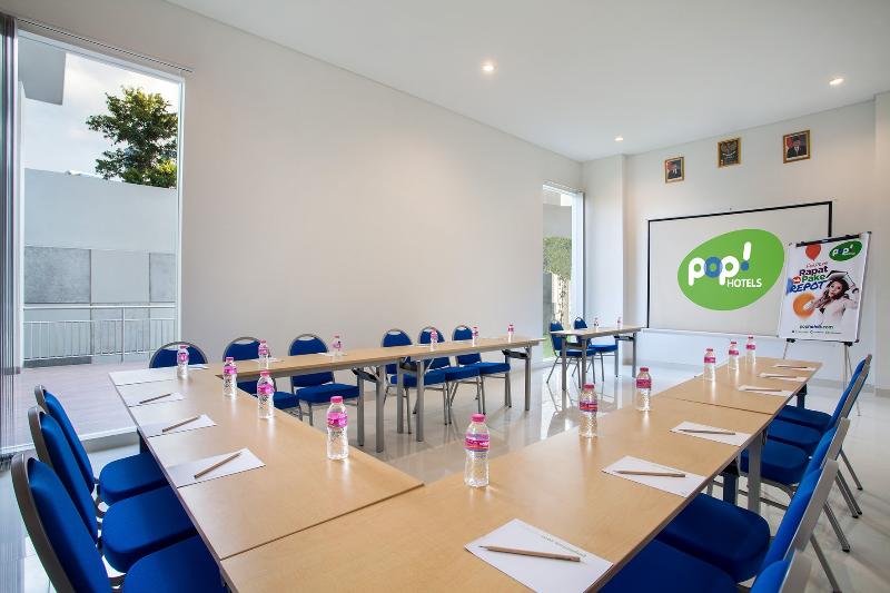 Pop! Hotel Pemuda Semarang