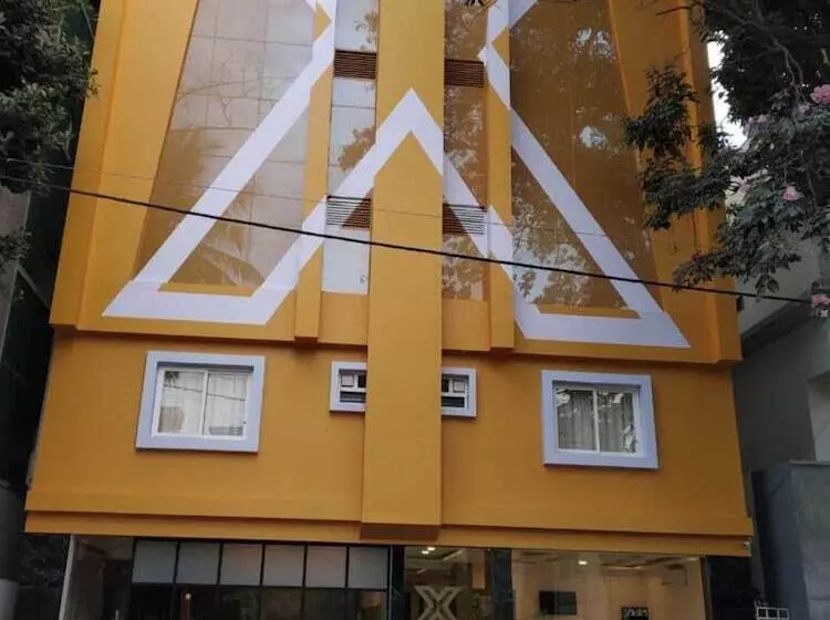 هتل X By Bloom L Indiranagar