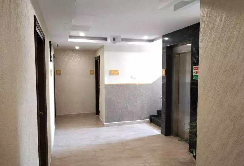 هتل X By Bloom L Indiranagar