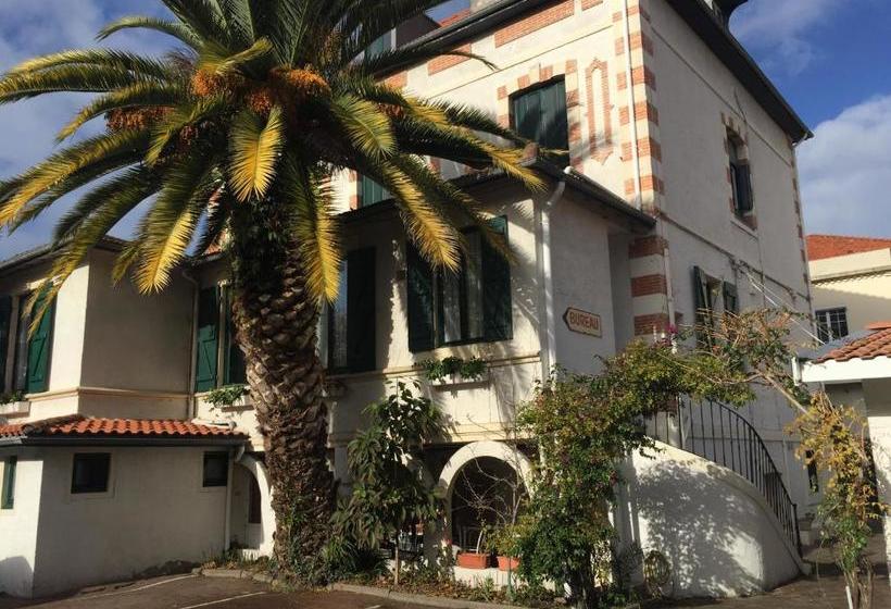 Hôtelrésidence Le Grillon