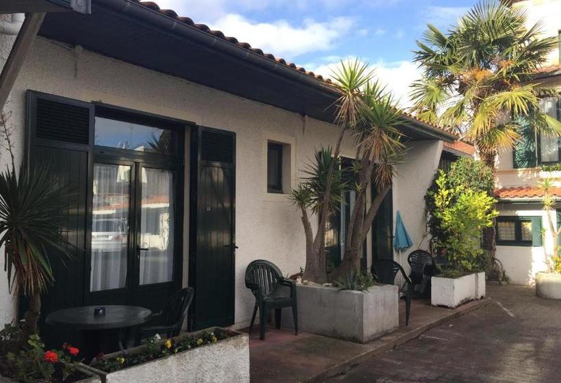 Hôtelrésidence Le Grillon