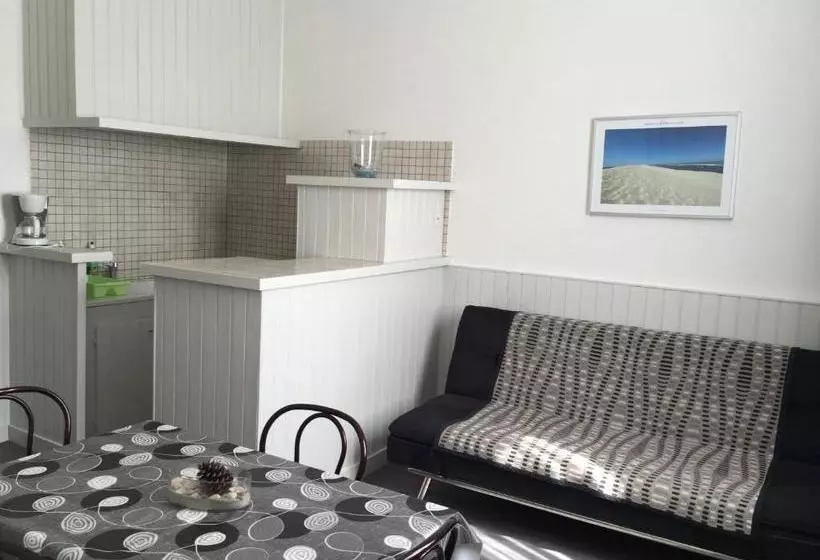 Hôtelrésidence Le Grillon