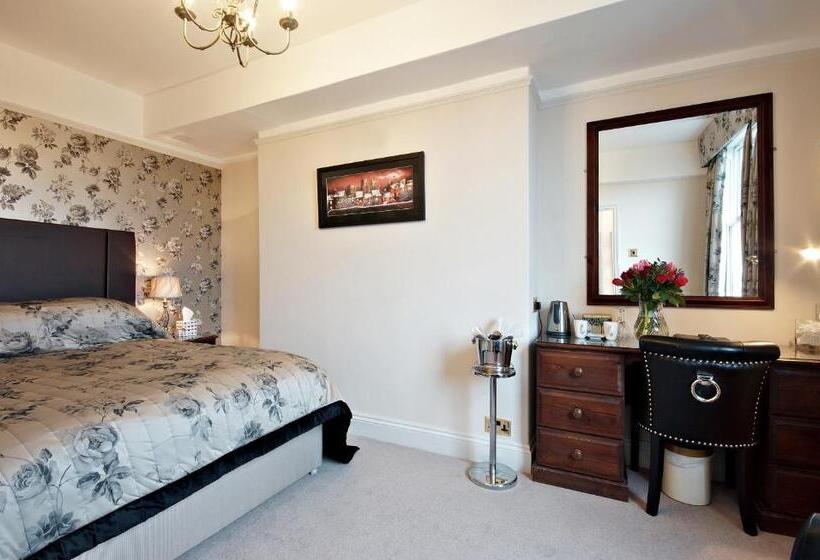 بنسيون Bronte Guest House