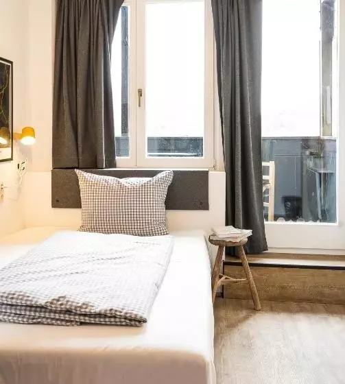 ペンション Das Nordberg Guesthouse