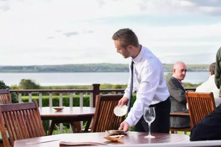 پانسیون Keanes Of Curraheen, Bar, Restaurant & Accommodation