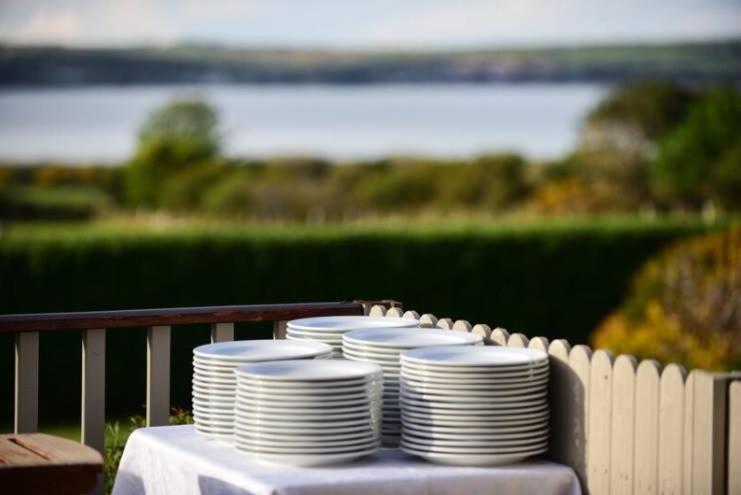 بنسيون Keanes Of Curraheen, Bar, Restaurant & Accommodation