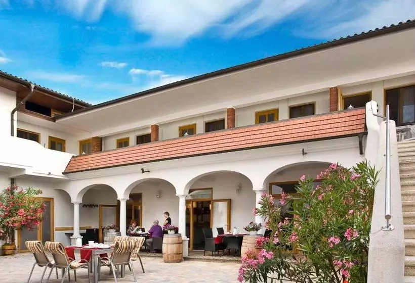 پانسیون Weingut Franz Schindler
