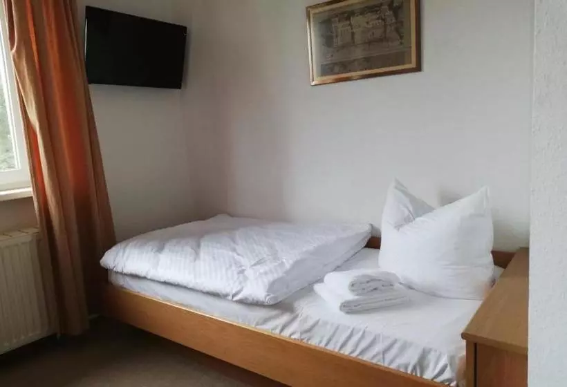 ペンション Leutloff S Am See